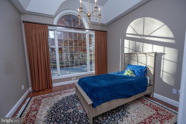 1001 SUTTER LN, Oakland, MD 21550