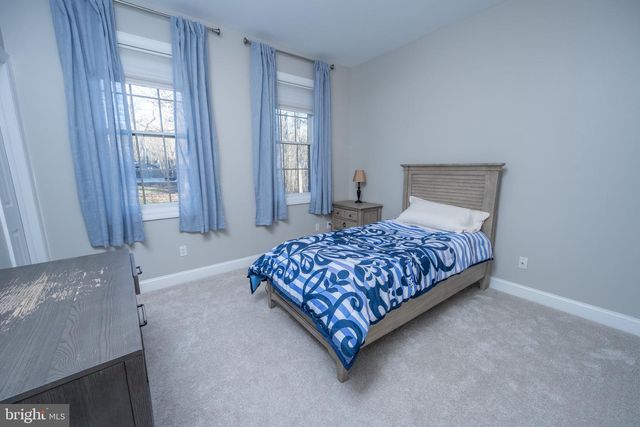 1001 SUTTER LN, Oakland, MD 21550