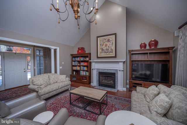 1001 SUTTER LN, Oakland, MD 21550