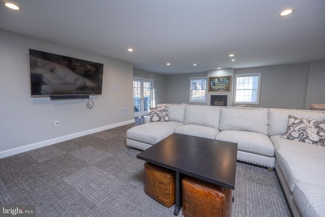 1001 SUTTER LN, Oakland, MD 21550