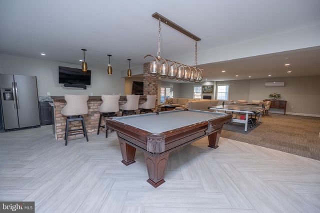 1001 SUTTER LN, Oakland, MD 21550