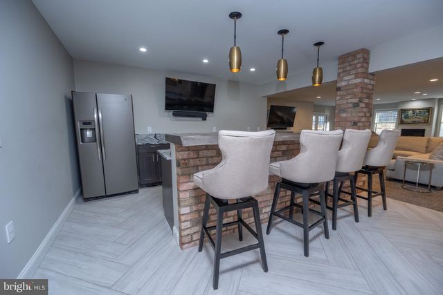 1001 SUTTER LN, Oakland, MD 21550