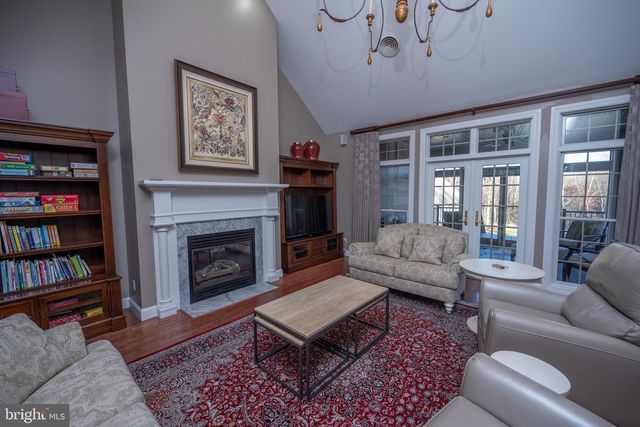 1001 SUTTER LN, Oakland, MD 21550