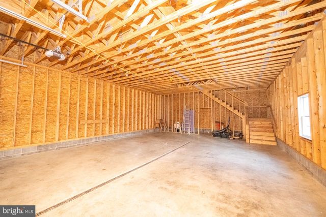 1001 SUTTER LN, Oakland, MD 21550