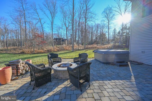 1001 SUTTER LN, Oakland, MD 21550