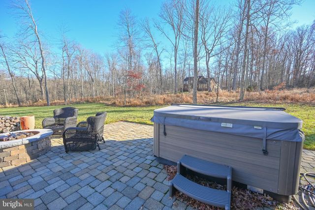 1001 SUTTER LN, Oakland, MD 21550