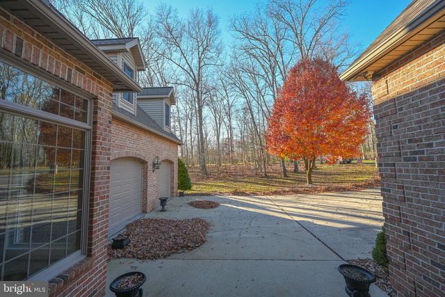 1001 SUTTER LN, Oakland, MD 21550