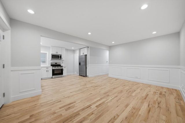 1327 S Wolf Road, Hillside, IL 60162