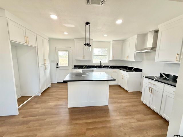 1584 CR 1660, Mount Pleasant, TX 75455