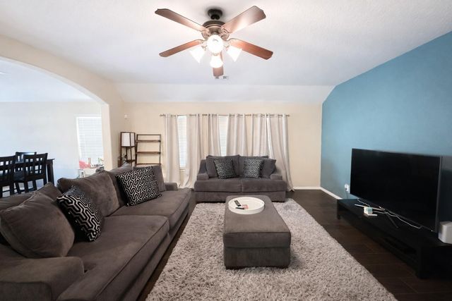 11010 Heartland Grove Drive, Richmond, TX 77406