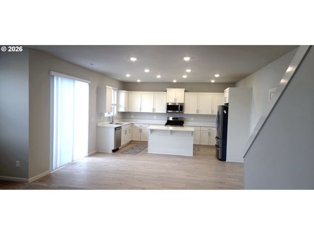 6231 Se 21ST St, Gresham, OR 97080