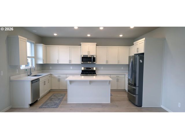 6231 Se 21ST St, Gresham, OR 97080