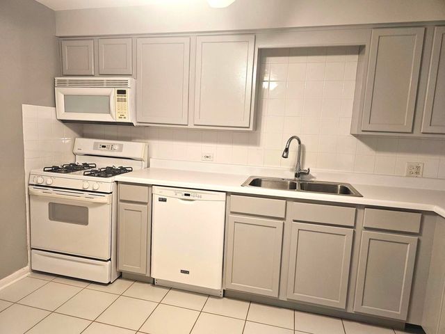 5511 N Chester Avenue 26, Chicago, IL 60656