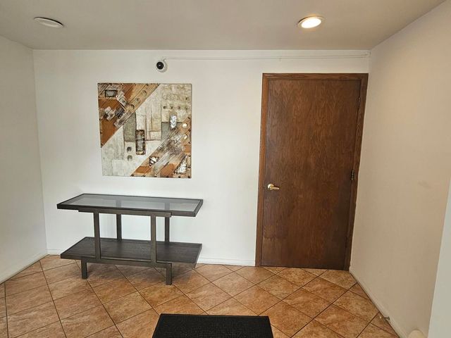 5511 N Chester Avenue 26, Chicago, IL 60656