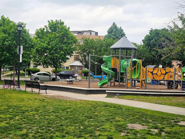 5511 N Chester Avenue 26, Chicago, IL 60656