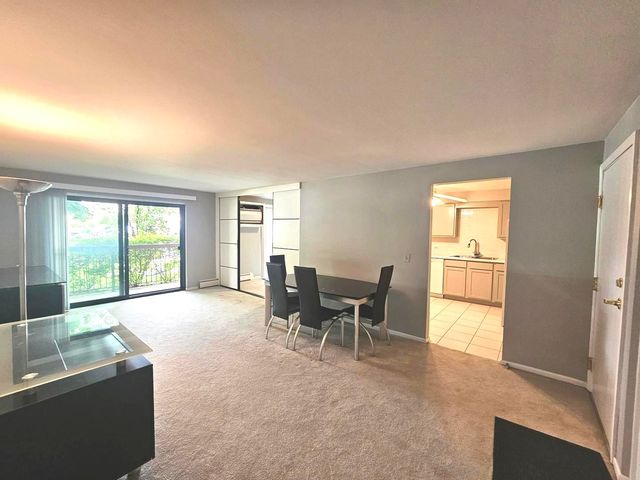 5511 N Chester Avenue 26, Chicago, IL 60656