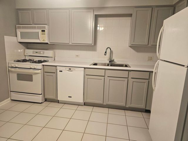 5511 N Chester Avenue 26, Chicago, IL 60656