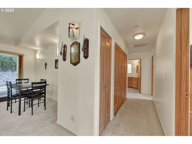 445 KALAPUYA Way, Cottage Grove, OR 97424