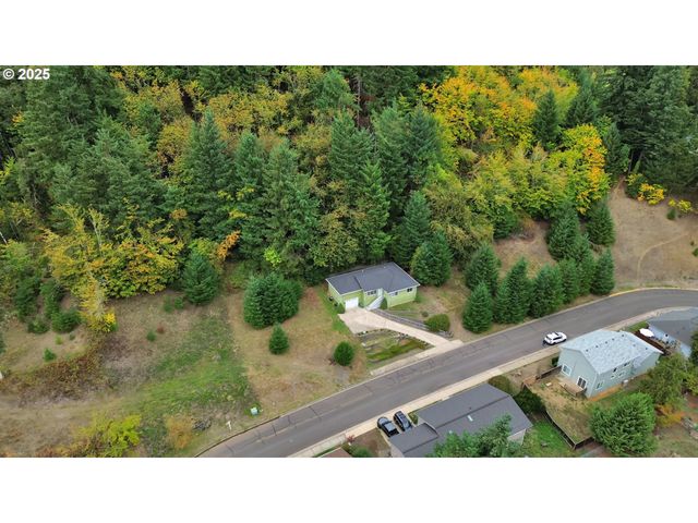 445 KALAPUYA Way, Cottage Grove, OR 97424