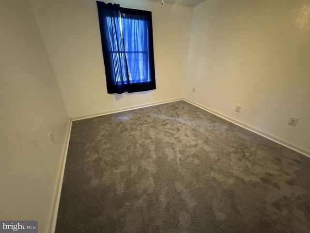 422 HOWELL DR, New Castle, DE 19720