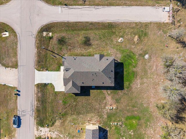 217 Gato RD, Cedar Creek, TX 78612