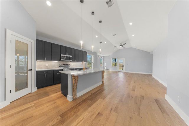 217 Gato RD, Cedar Creek, TX 78612