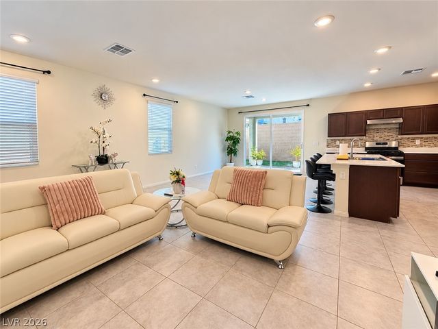 6999 Bard Avenue, Las Vegas, NV 89113