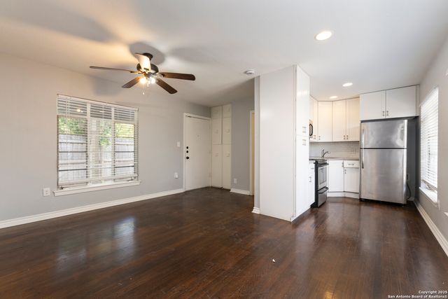 311 Karen Ln, San Antonio, TX 78209