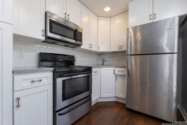 311 Karen Ln, San Antonio, TX 78209