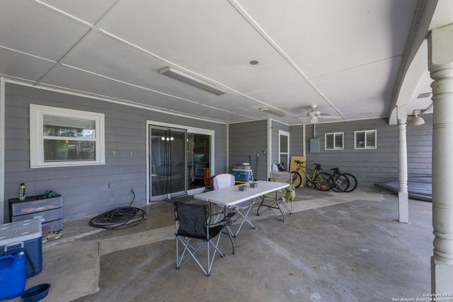 311 Karen Ln, San Antonio, TX 78209