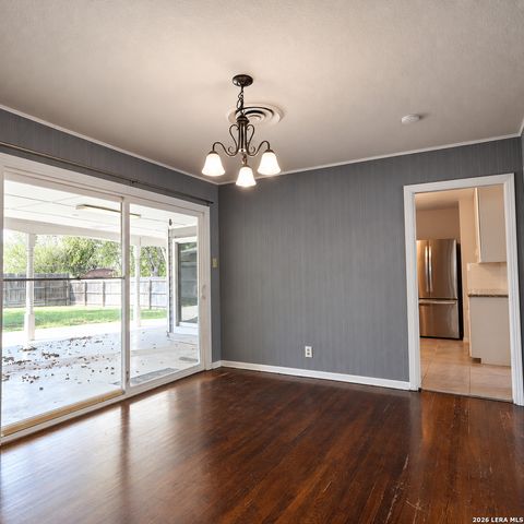 311 Karen Ln, San Antonio, TX 78209