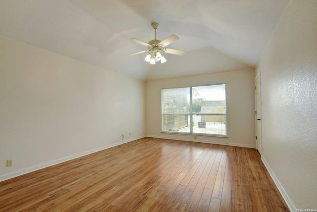 5824 GRANDWOOD DR, San Antonio, TX 78239