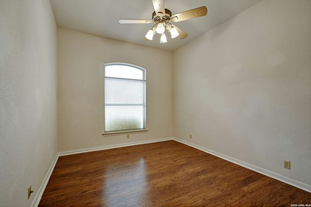 5824 GRANDWOOD DR, San Antonio, TX 78239