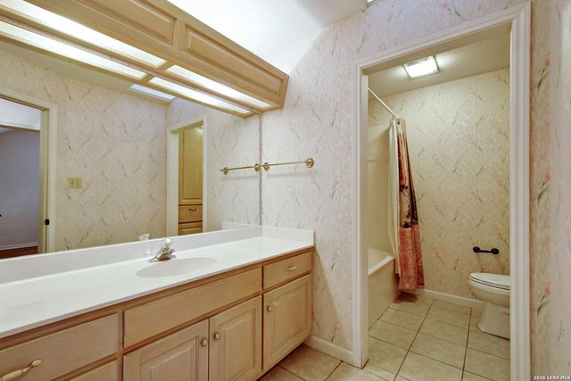 5824 GRANDWOOD DR, San Antonio, TX 78239