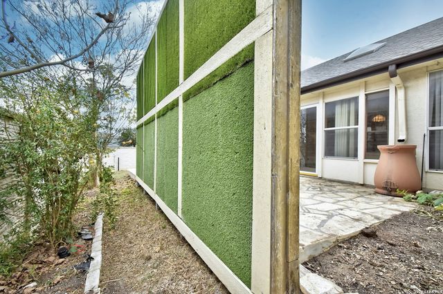 5824 GRANDWOOD DR, San Antonio, TX 78239