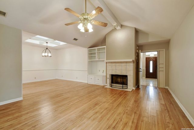 5824 GRANDWOOD DR, San Antonio, TX 78239