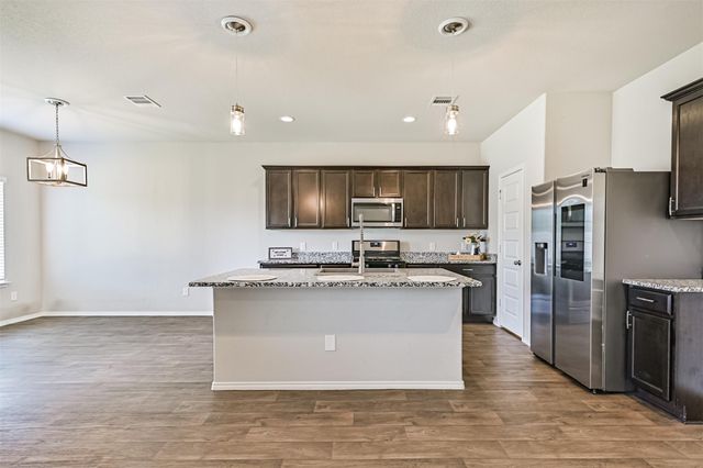 11422 34th Avenue N, Texas City, TX 77591