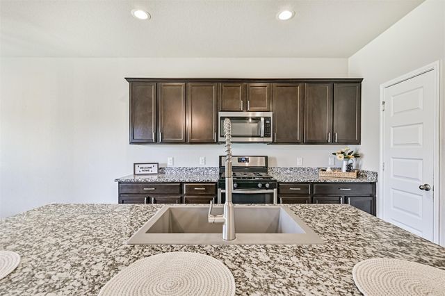 11422 34th Avenue N, Texas City, TX 77591