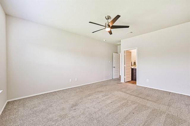 11422 34th Avenue N, Texas City, TX 77591