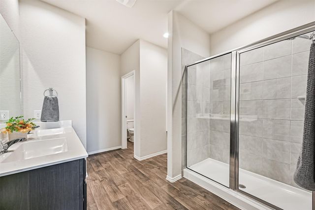 11422 34th Avenue N, Texas City, TX 77591