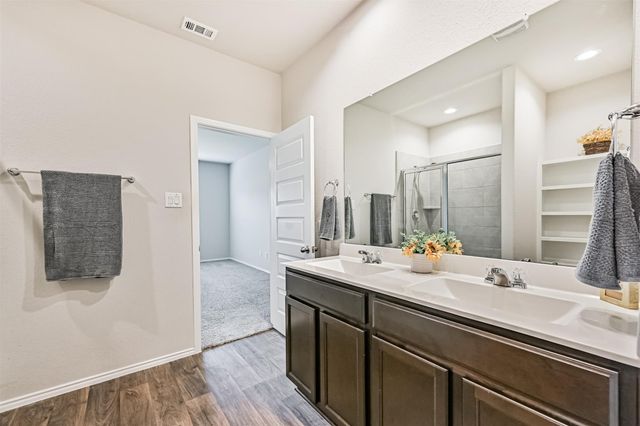 11422 34th Avenue N, Texas City, TX 77591