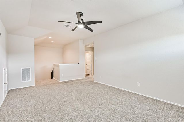 11422 34th Avenue N, Texas City, TX 77591