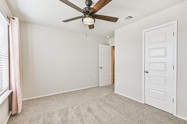 11422 34th Avenue N, Texas City, TX 77591