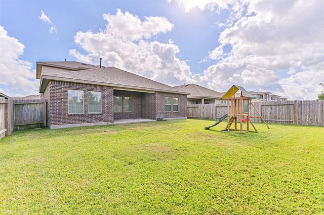 11422 34th Avenue N, Texas City, TX 77591