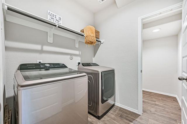 11422 34th Avenue N, Texas City, TX 77591