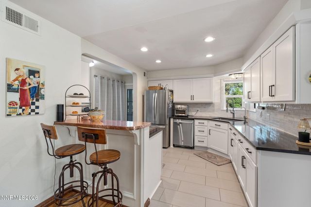 300 Country Club Drive, Reno, NV 89509