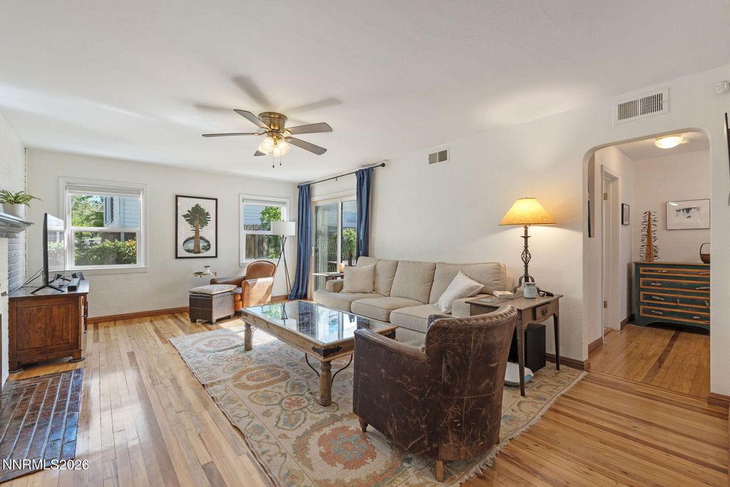 Image 12 of property listing at 300 Country Club Drive, Reno, NV 89509