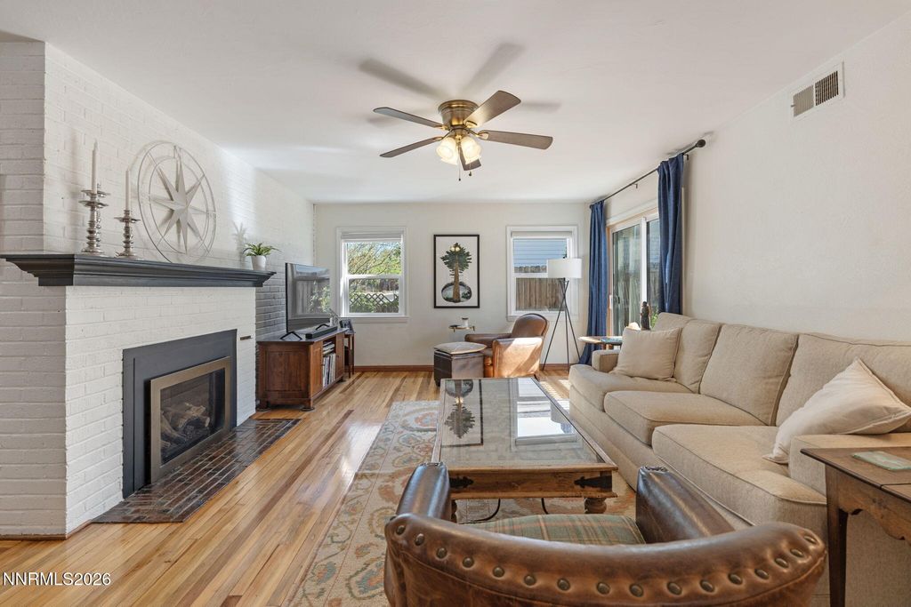 Image 13 of property listing at 300 Country Club Drive, Reno, NV 89509