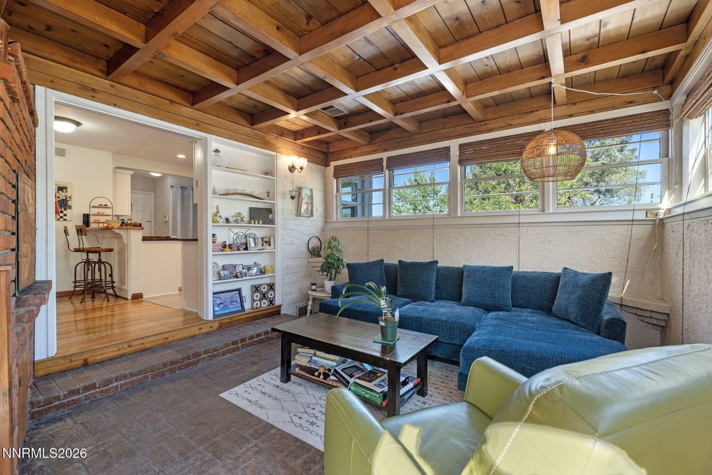 Image 20 of property listing at 300 Country Club Drive, Reno, NV 89509