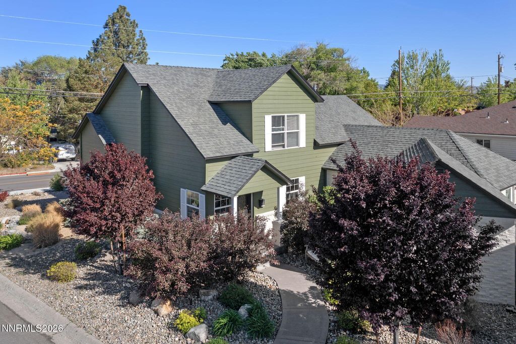 Image 4 of property listing at 300 Country Club Drive, Reno, NV 89509